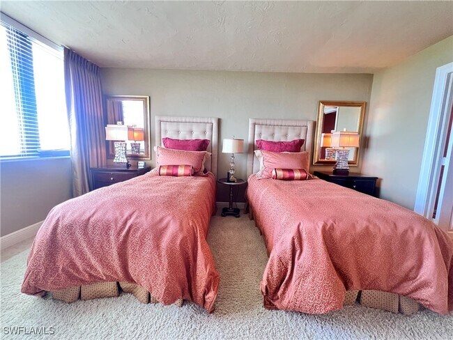 Building Photo - 5601 Turtle Bay Dr