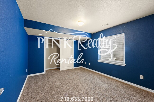 Building Photo - 7502 Araia Dr