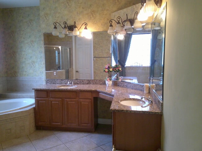 Building Photo - 6425 Royal Palm Beach Blvd
