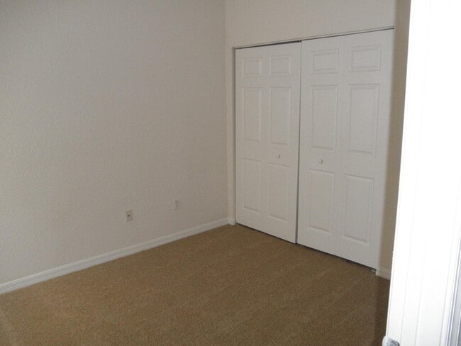 Building Photo - 5314 White Oleander