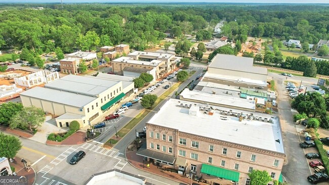 Building Photo - 78 Standing Rock Rd