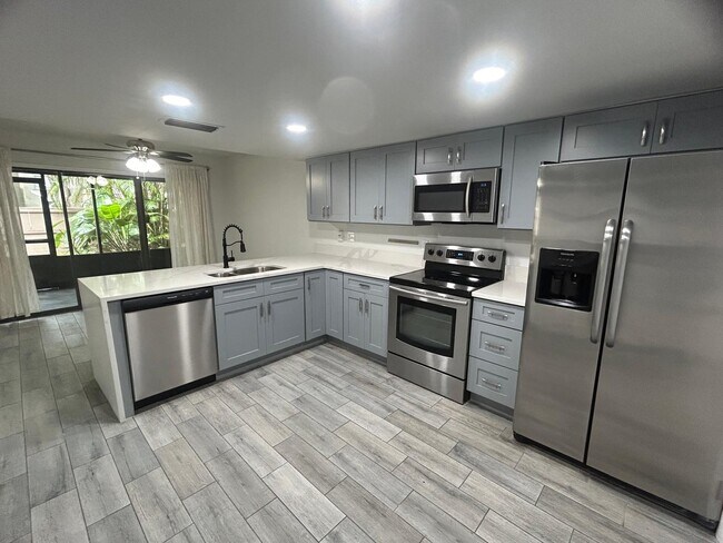 Building Photo - 5821 Windhover Dr