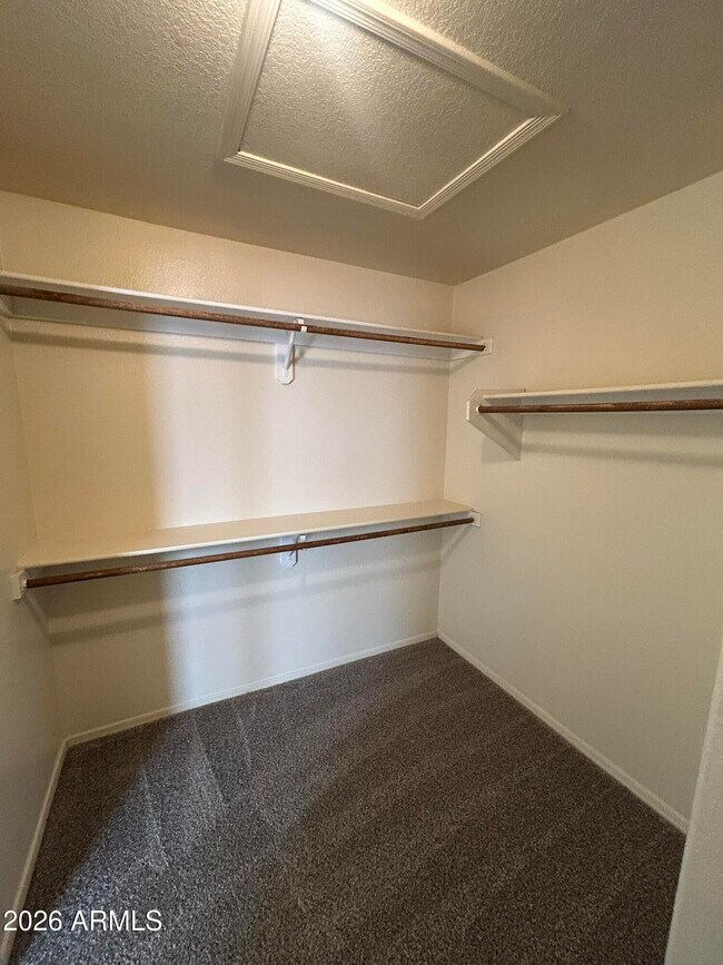 Building Photo - 51 N Del Pueblo Pl