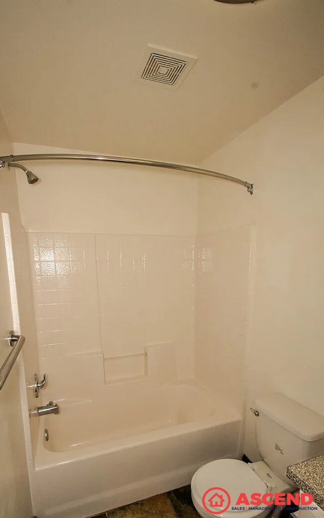 Building Photo - 314-316 Harding Ave