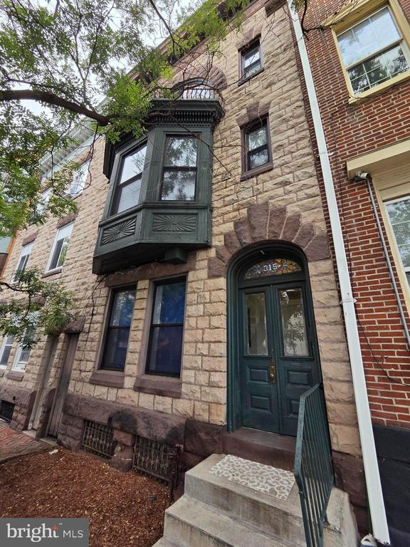 Building Photo - 315 N 6th St