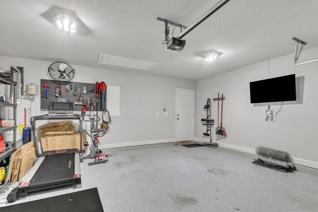 Building Photo - 1201 Forest Heights Rd