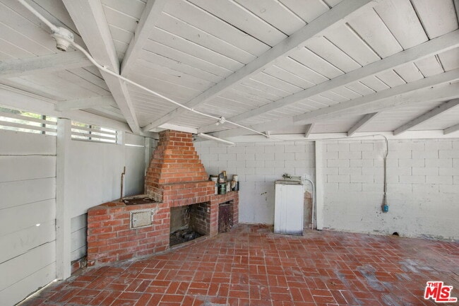 Building Photo - 5039 Marburn Ave