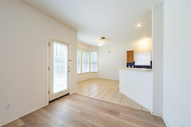 Building Photo - 13432 Moscow Trail
