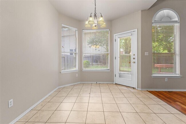 Building Photo - 1616 Chasewood Dr