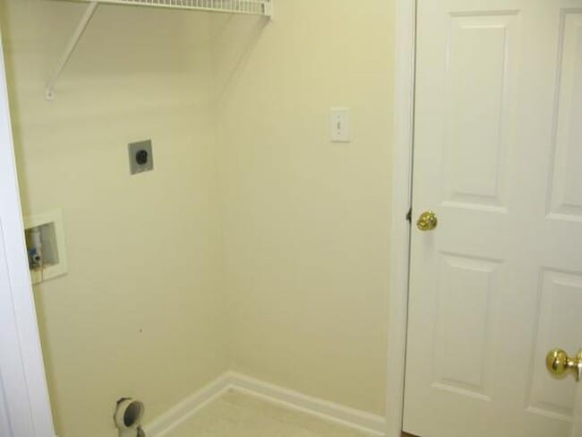 Building Photo - 50% OFF UNTIL 2026!  3 Bedroom Ranch style...