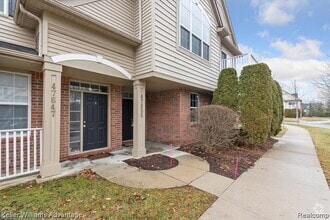 Building Photo - 47655 Pembroke Dr