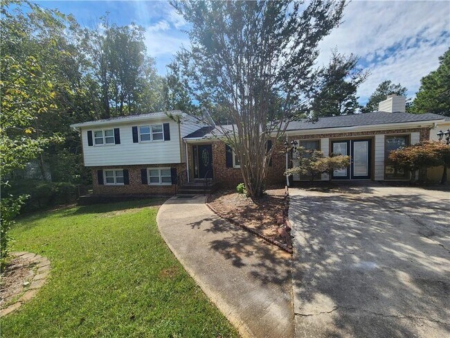 Primary Photo - 3140 Kipling Dr