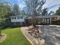 Building Photo - 3140 Kipling Dr