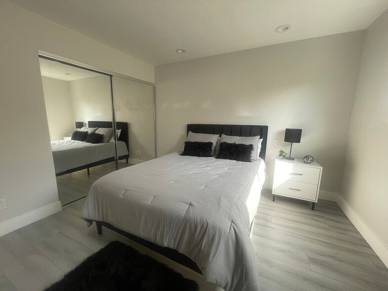 Building Photo - 12522 Montecito Rd