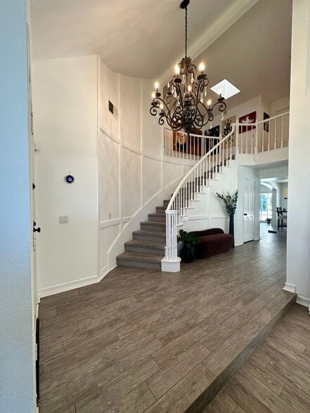 Building Photo - 5728 Ridgebrook Dr