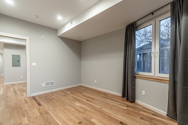 Building Photo - 2045 N College Ave