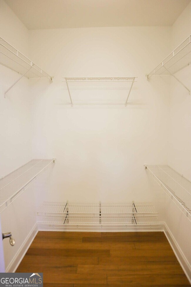 Building Photo - 1526 Lechemin Dr