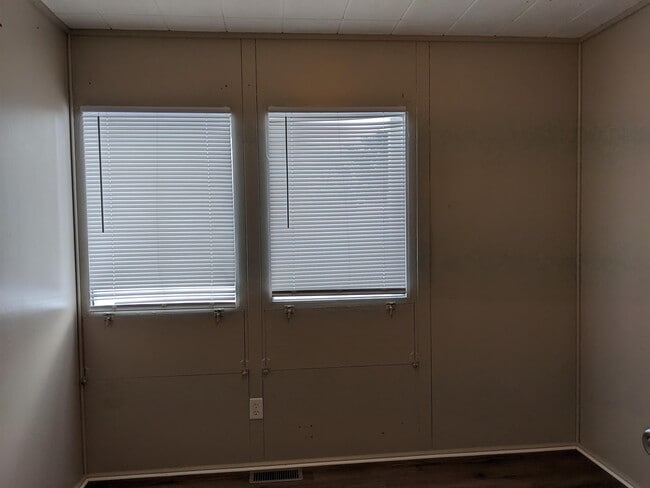 Building Photo - 2312 Ridge Ave
