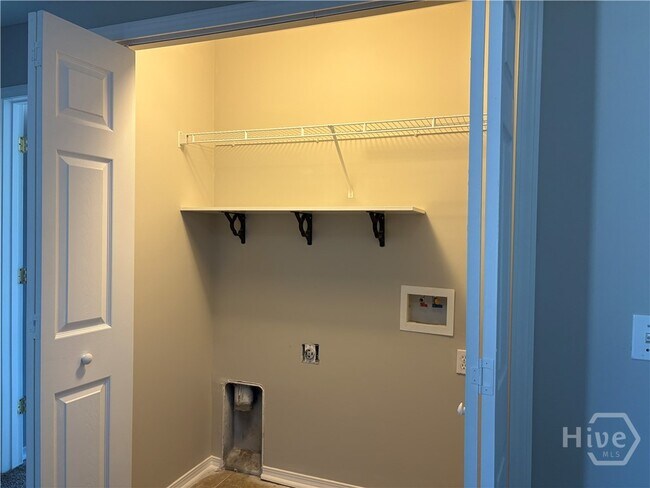 Building Photo - 119 Fairgreen St