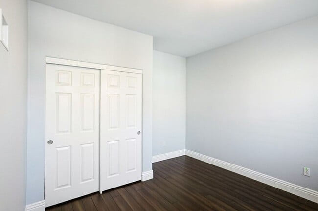 Building Photo - Beautiful 3 Bed South Summerlin Home With 1st Floor Bed and Bath