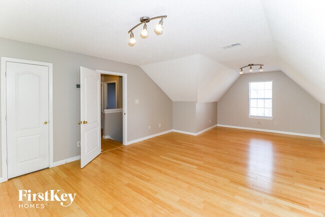 Building Photo - 9751 Misty Bay Cove