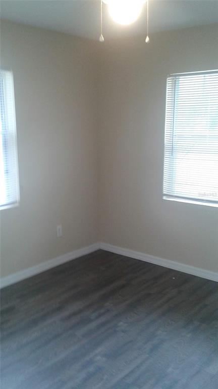 Building Photo - 410 N Hill Ave