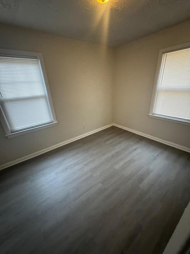 Building Photo - 8900 Artesian St