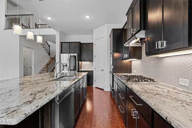 Building Photo - 2328 Lucky Ln