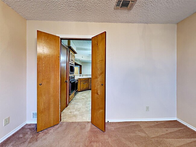 Building Photo - 4724-4726 Berridge Ln, Dallas, TX 75227