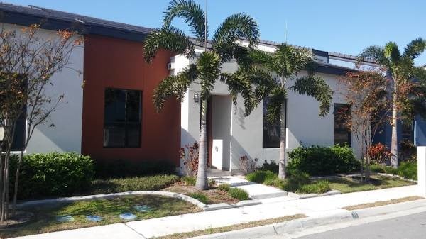 Building Photo - 1437 Ozark Ave