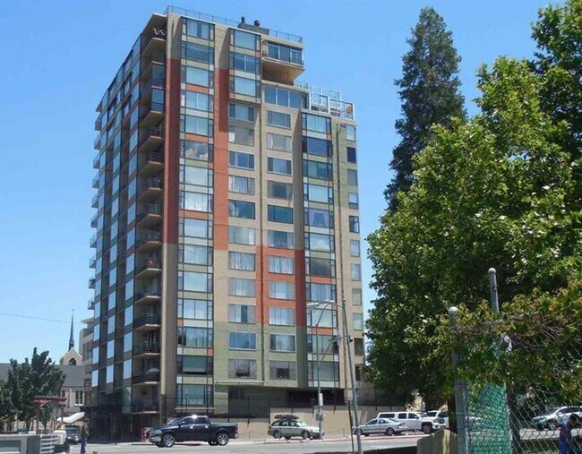 Primary Photo - 280 Island Ave