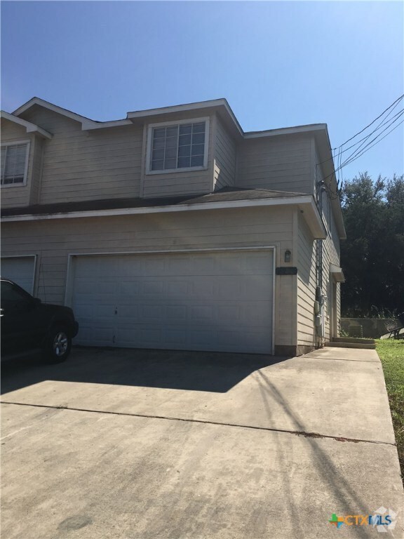 Building Photo - 881 Sagewood Trail
