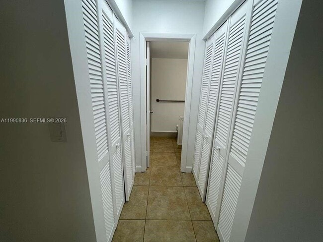 Building Photo - 3410 Foxcroft Rd