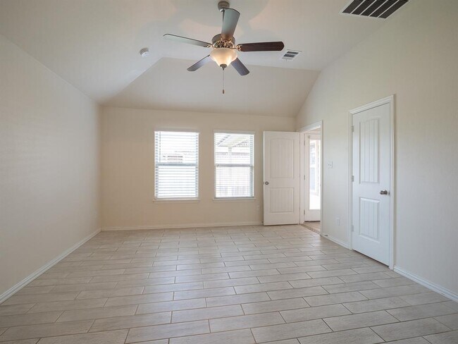 Building Photo - 238 Travertine Trail