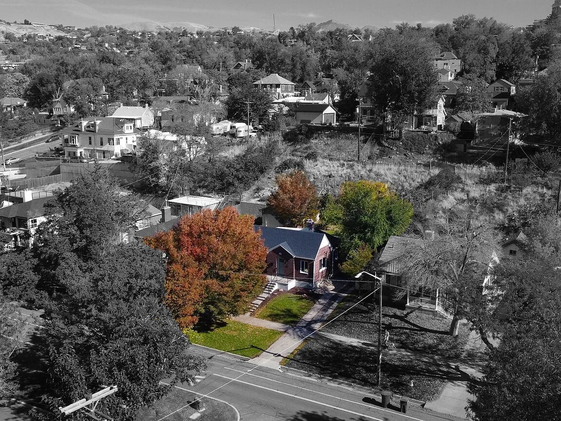 Building Photo - 348 N 200 W