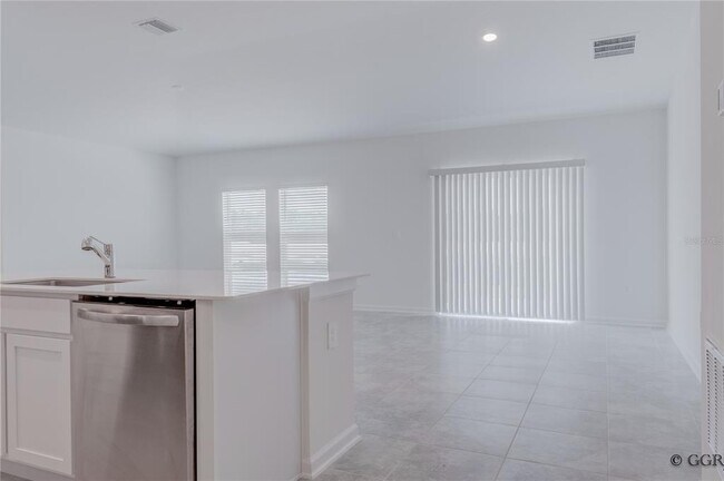Building Photo - 1481 Brentwood Dr