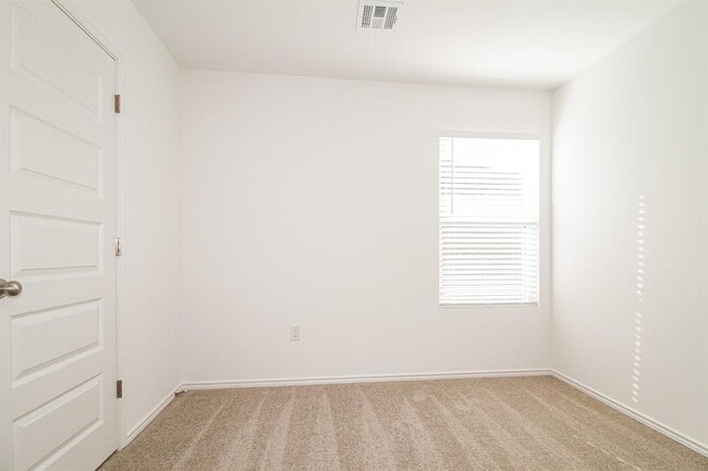 Building Photo - 1833 Rock Elm Dr