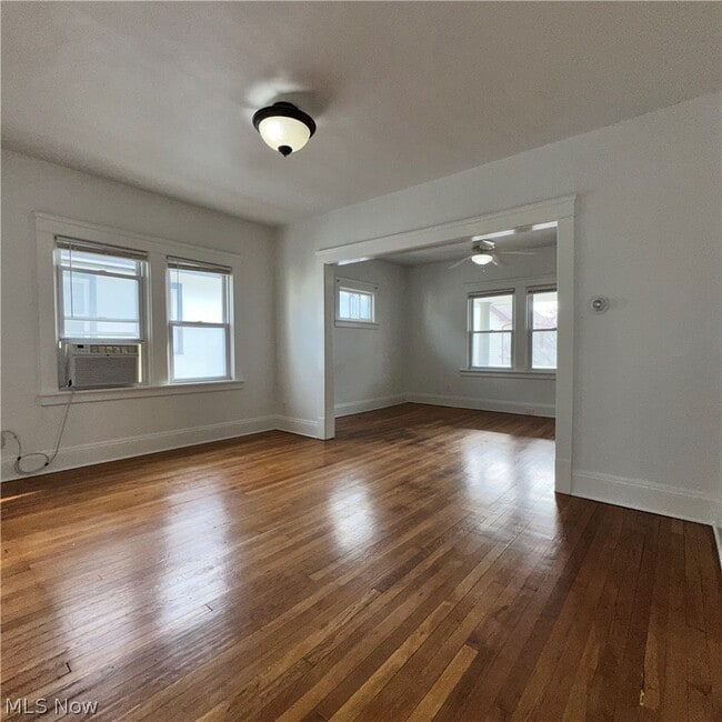 Building Photo - 1275 Clifton Prado