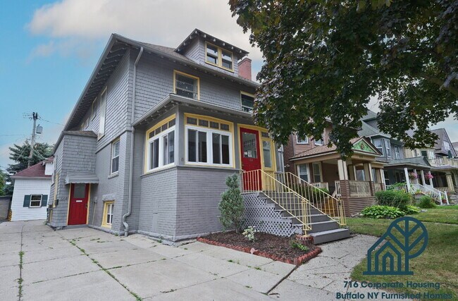 Building Photo - Furnished 2-Bedroom Apartment near Elmwood Village