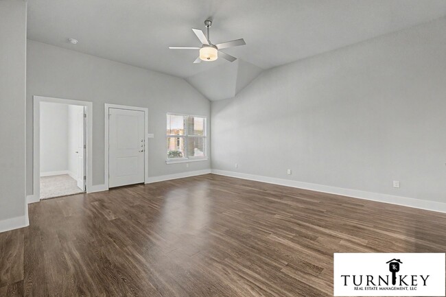Building Photo - 221 Stewart Bend Ct