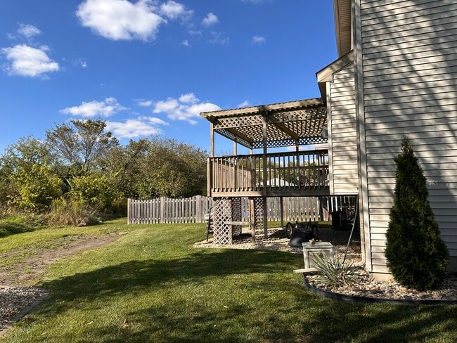 Building Photo - 26358 S Evergreen Ln