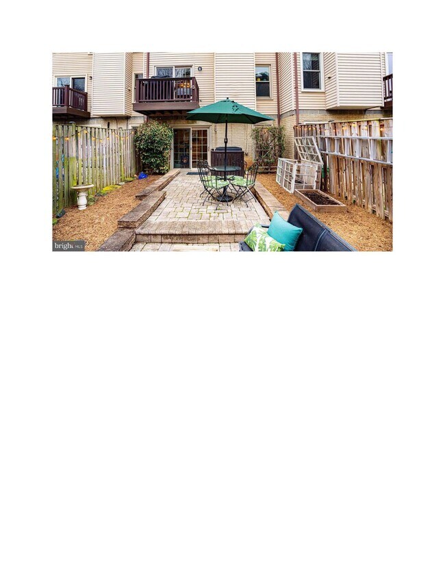 Back patio - 6558 River Tweed Ln