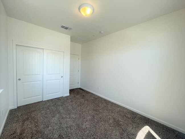 Building Photo - 4427 Andrea Dr