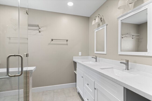 Building Photo - 27234 Wells Ln