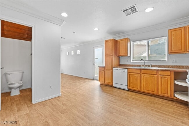Building Photo - 4736 Arroyo Seco Dr