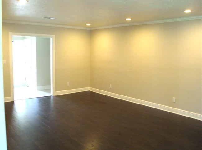 Building Photo - 2490 Harrison Ave