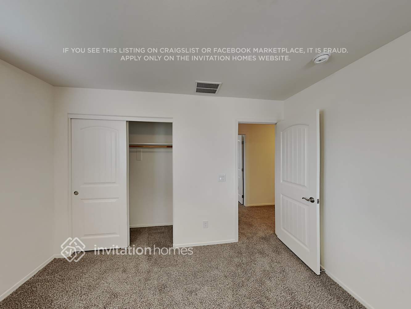 Building Photo - 1285 E Palomino Way