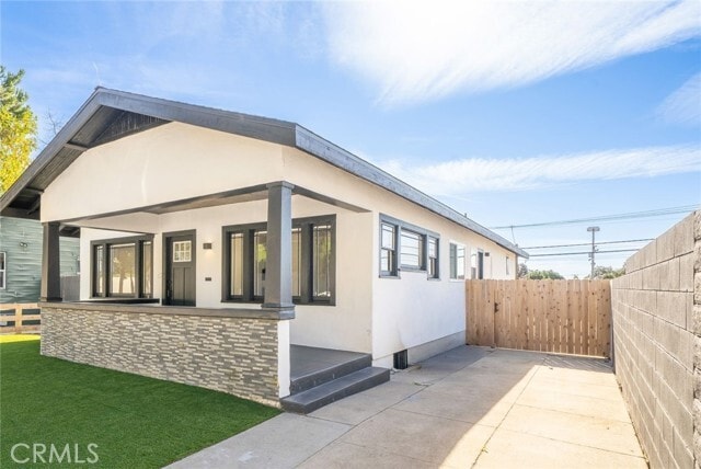 Building Photo - 1946 Corson St