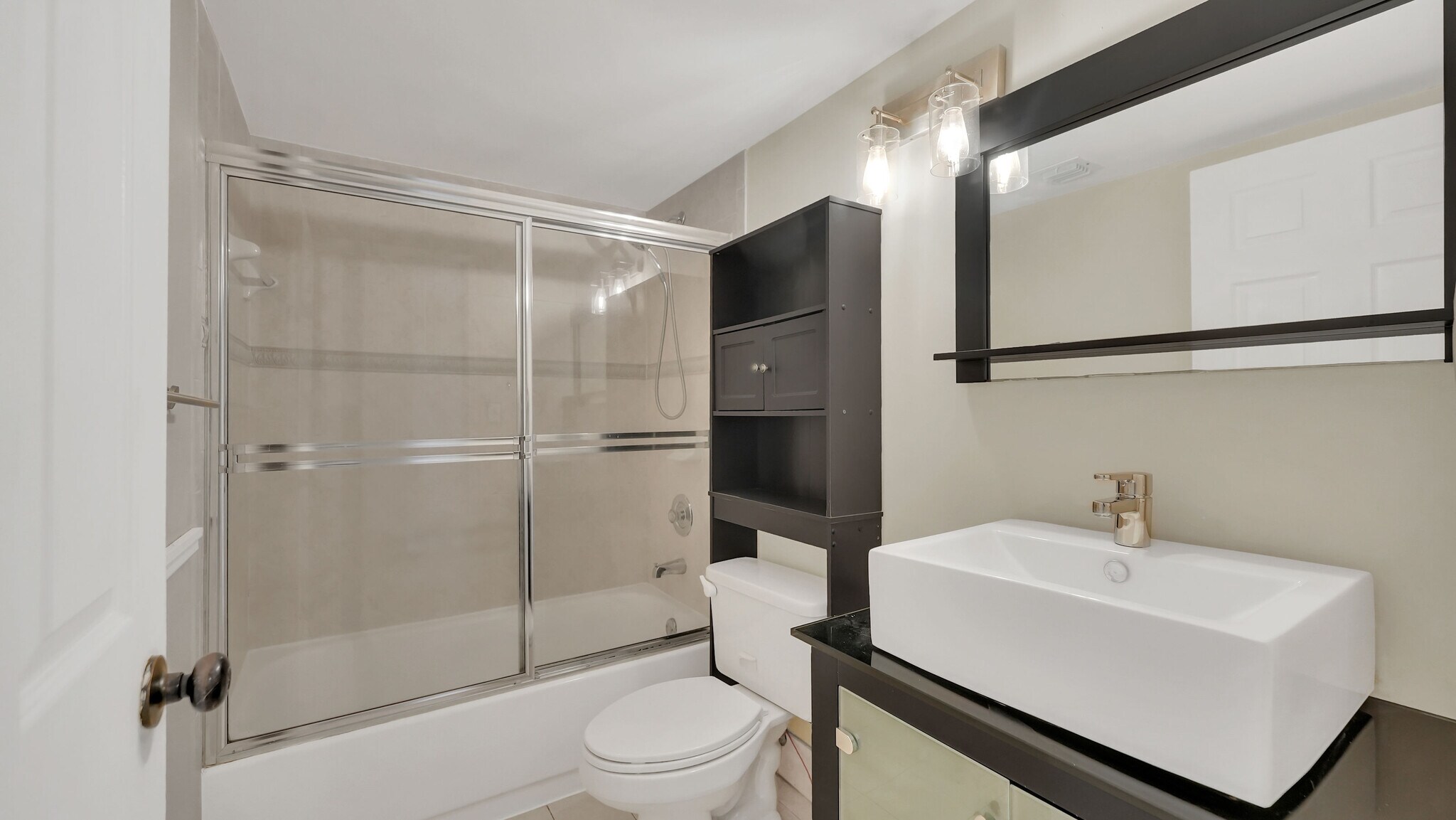 Building Photo - 4635 NW 97th Pl