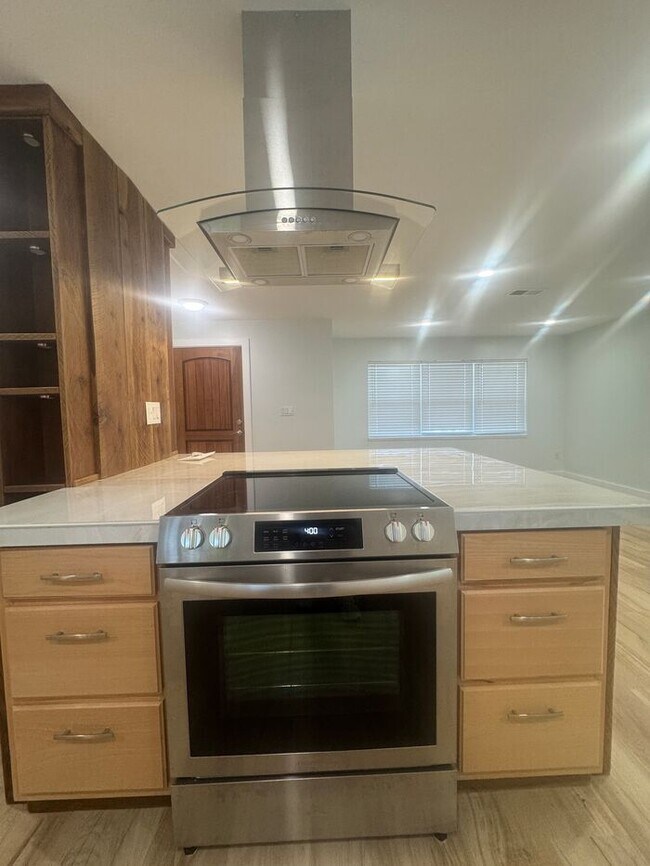 Building Photo - Beautiful Home with a Stunning View in St. Augustine Florida!